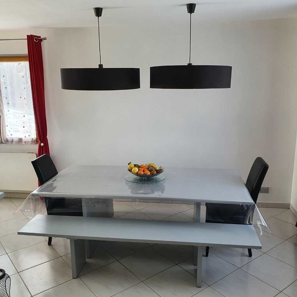 table de salle &agrave; manger + bancs Meubles
