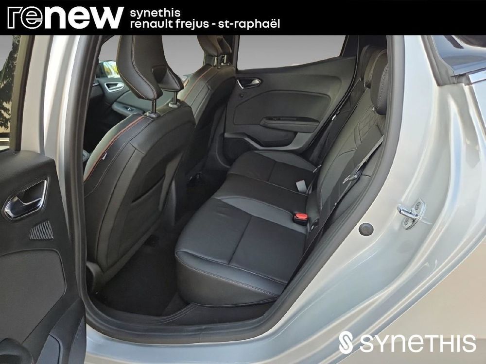 Clio V Clio E-Tech 140 Initiale Paris 2020 occasion 83600 Fr&eacute;jus