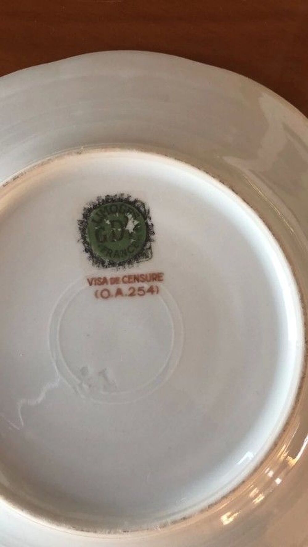 Assiette porcelaine de limoges,Portrait en Bistre du MAR&Eacute;CHA 