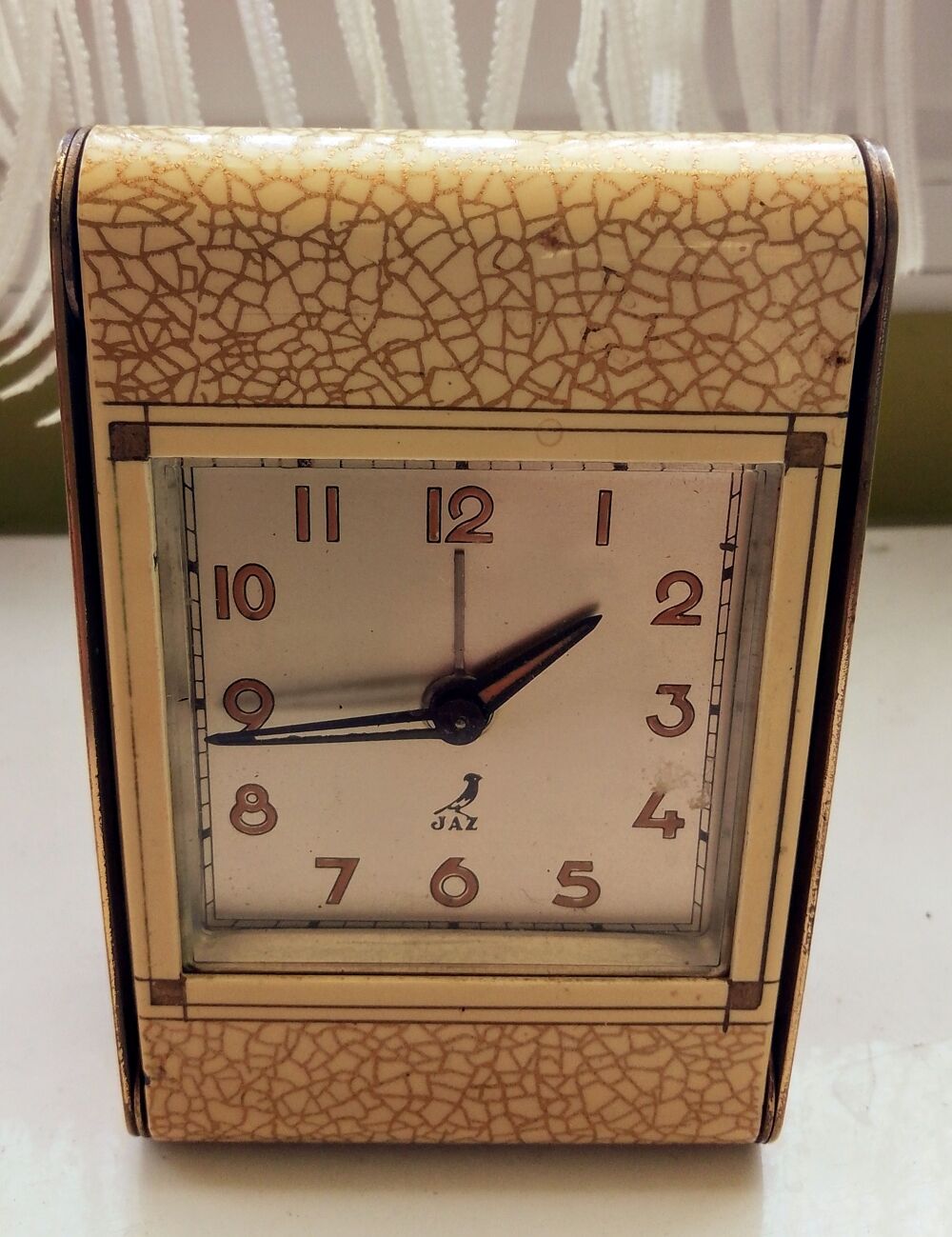 Ancienne belle horloge jaz m&eacute;canique en laiton Bijoux et montres