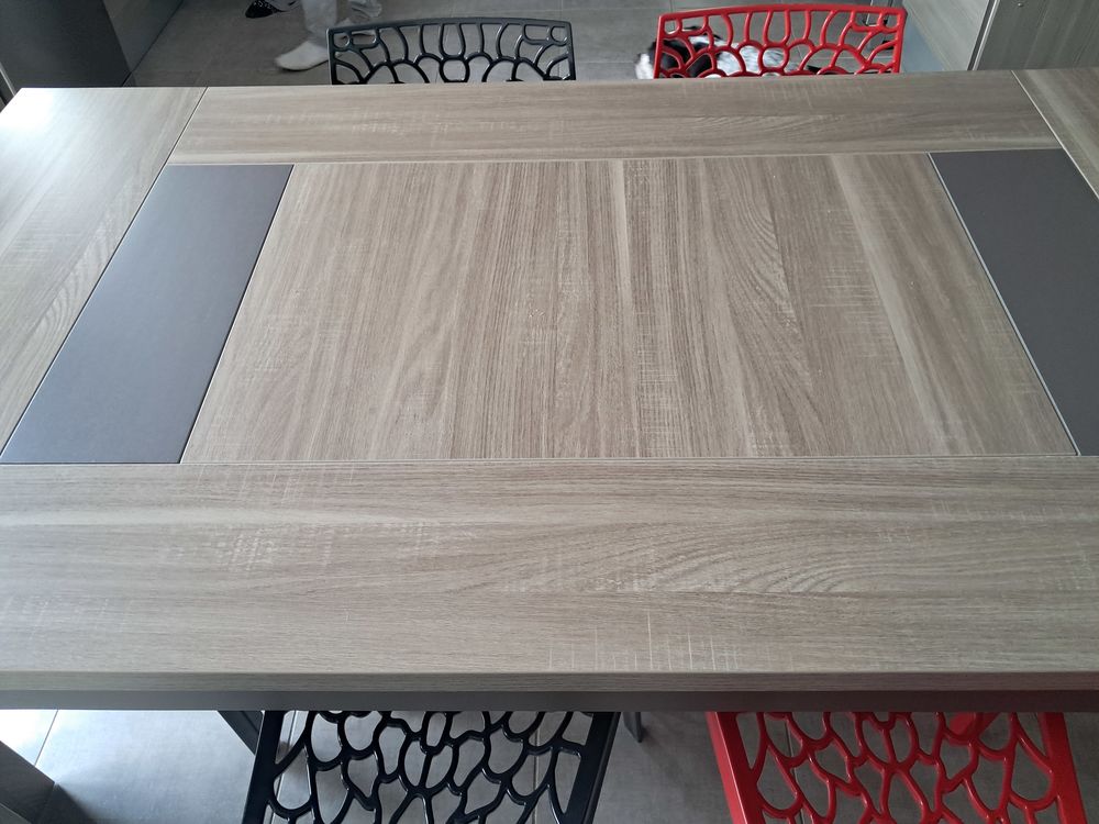 Table a manger Meubles