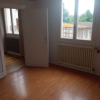  Appartement à louer 3 pièces 61 m² Montluçon