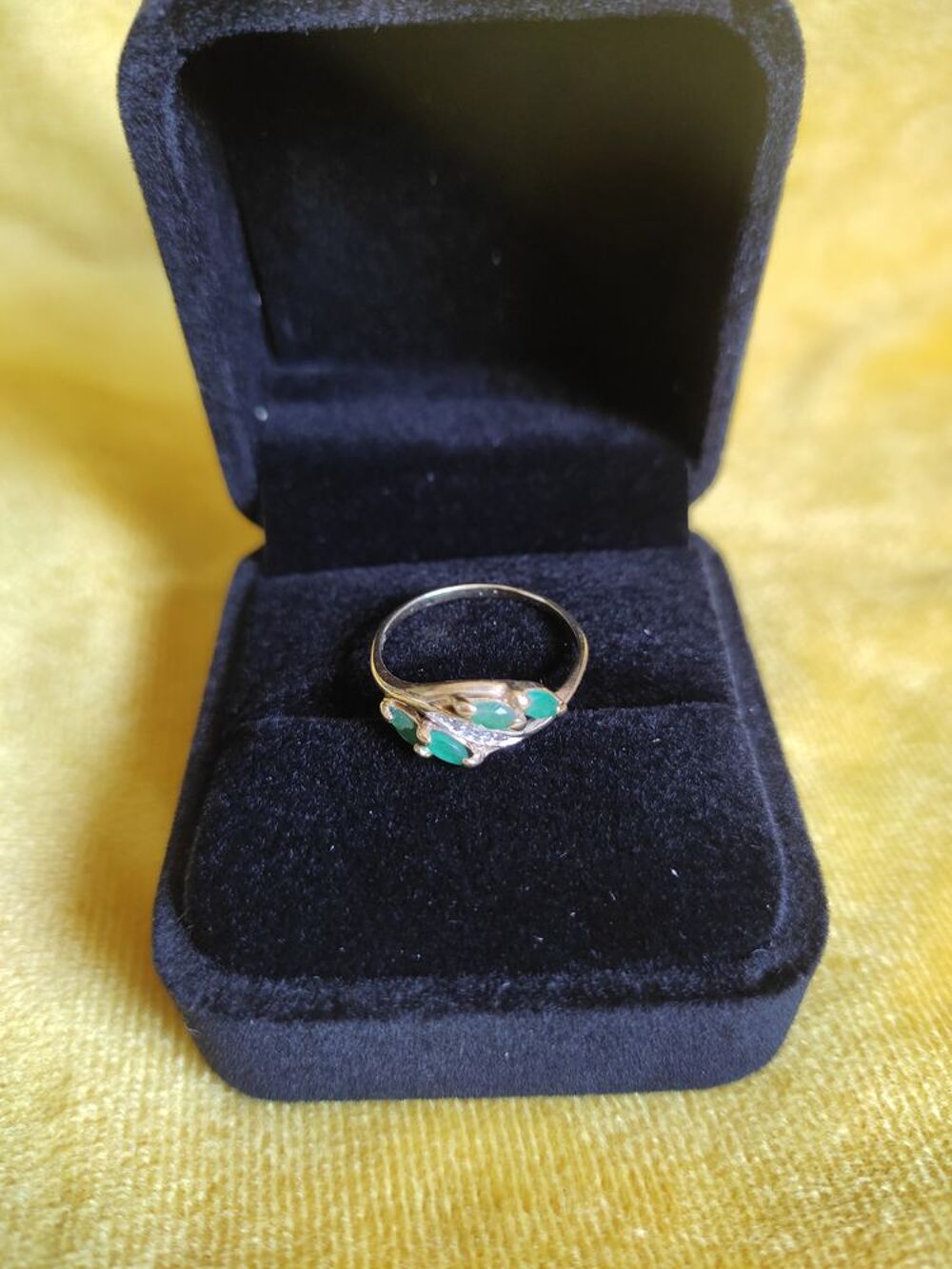 Bague or et &eacute;meraudes Bijoux et montres