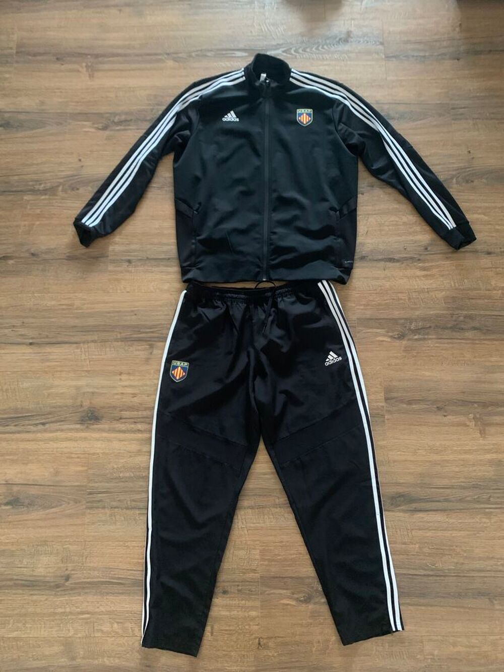Surv&ecirc;tement homme Adidas " USAP " Vêtements