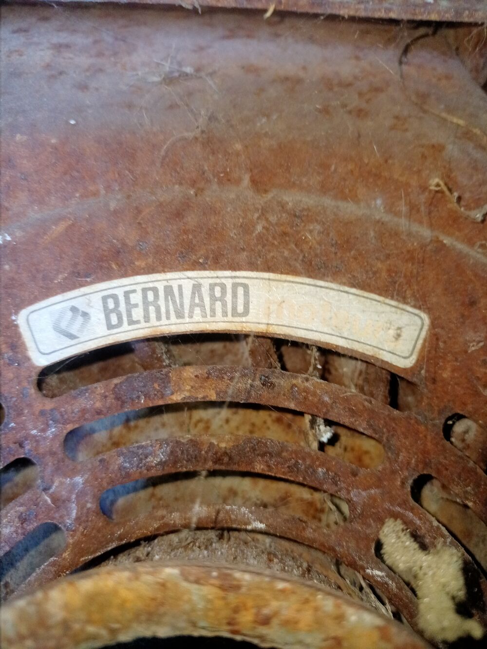 Moteur bernard Bricolage