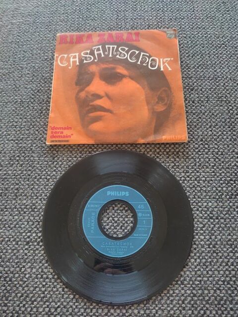 M (118) - Rika Zarai ? Demain sera demain 2 Paris 13 (75)