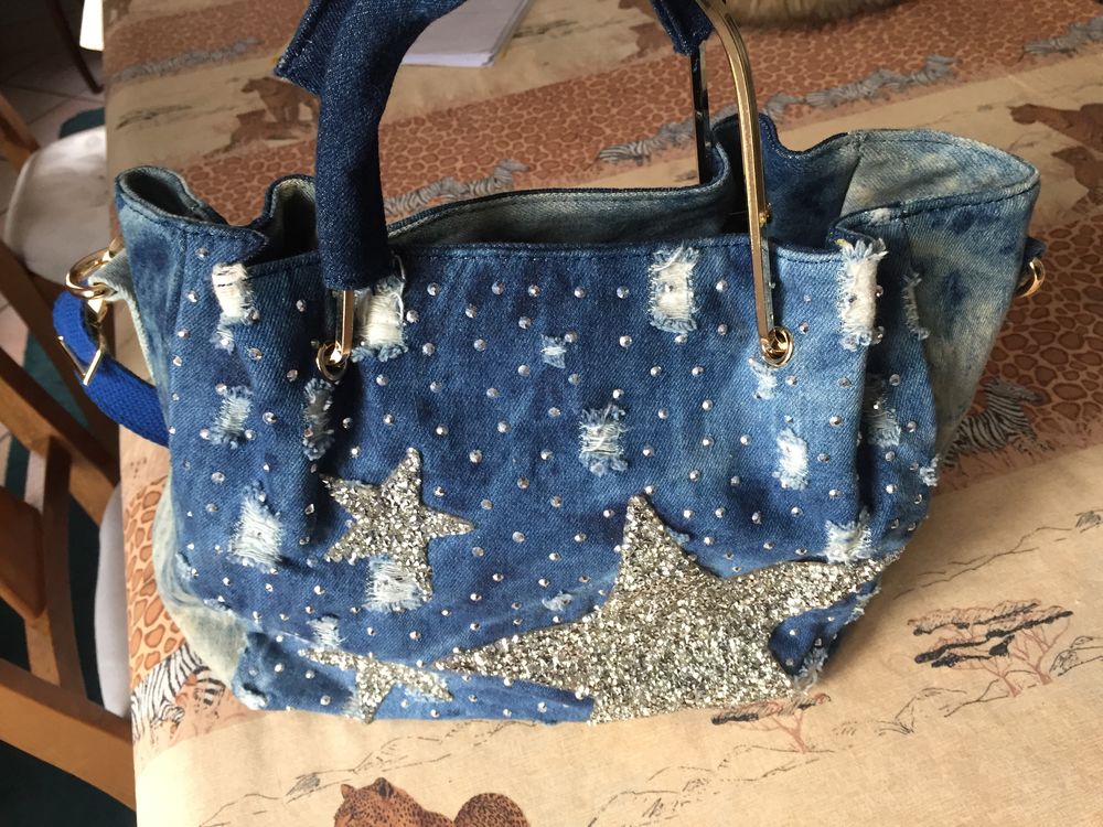 Achetez sac main en jean neuf revente cadeau annonce vente