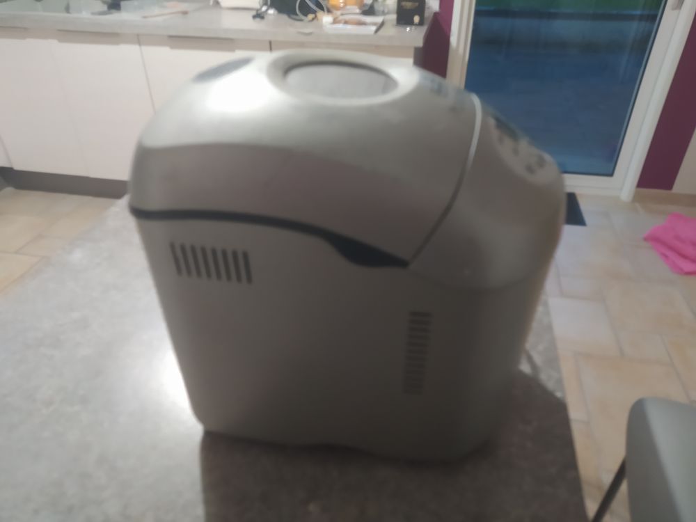 MACHINE A PAIN DELONGHI Electroménager