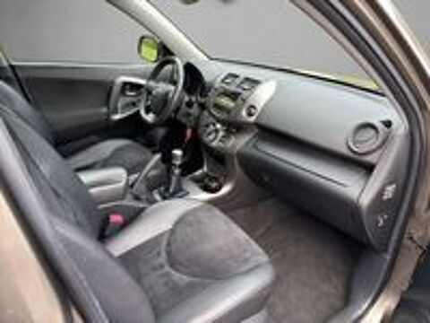RAV 4 RAV4 150 D-4D 4WD Lounge 2010 occasion 93390 Clichy-sous-Bois