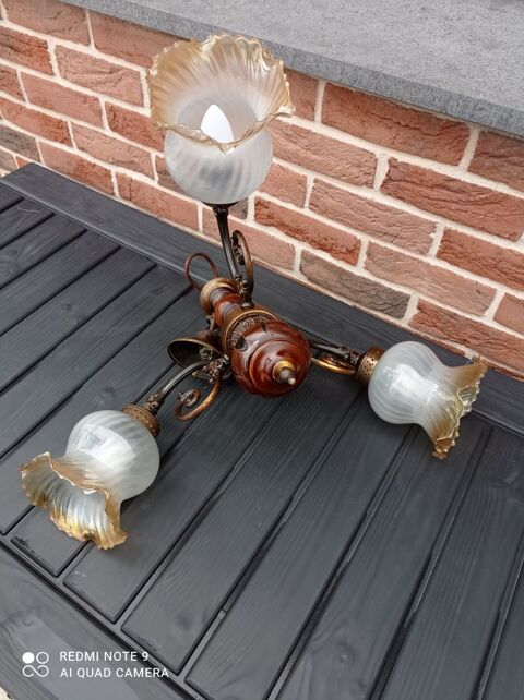 lustre en bois mtal et verre,3 globes 50 Rouvroy (62)