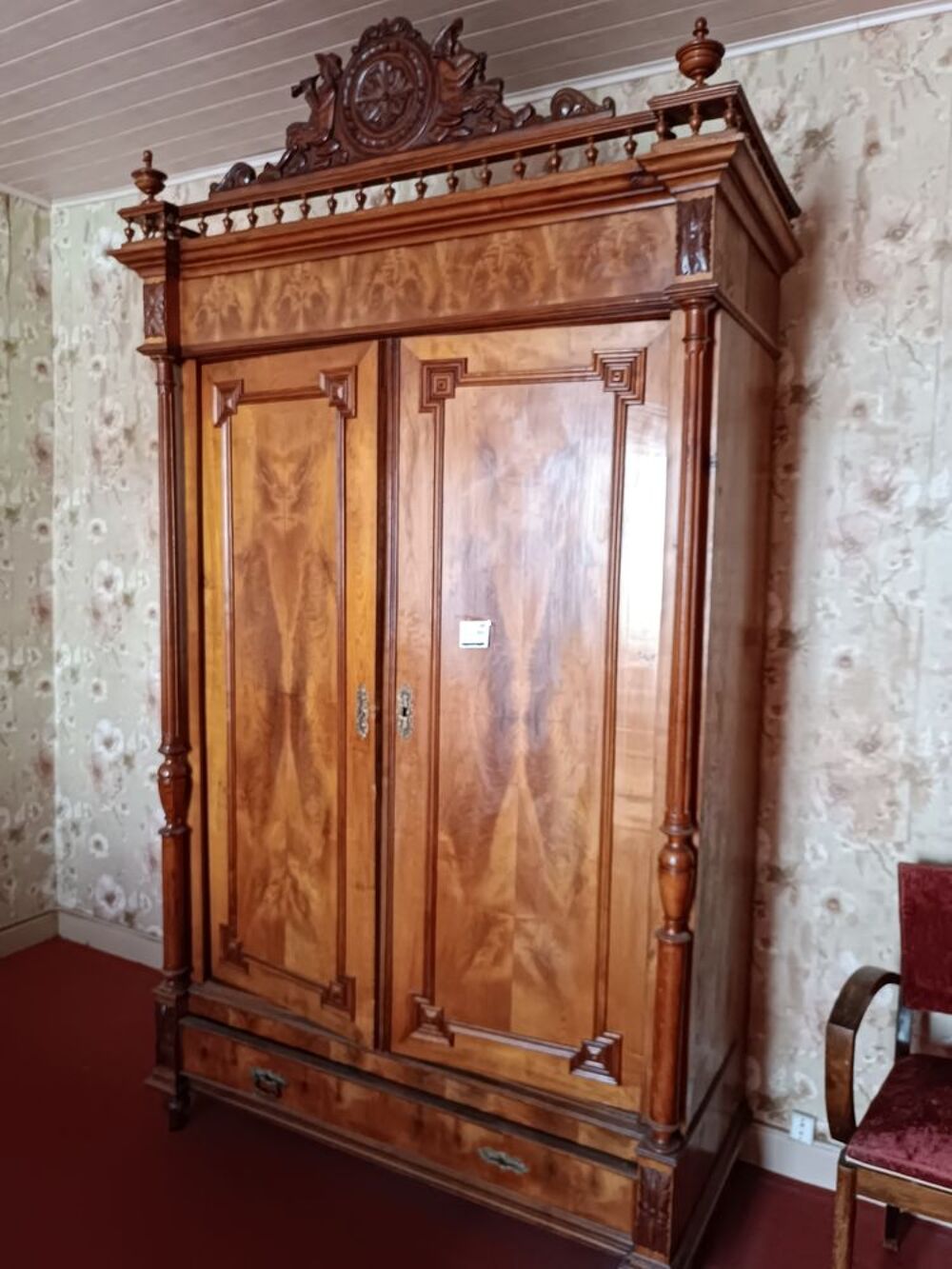 Chambre lit et armoire Meubles