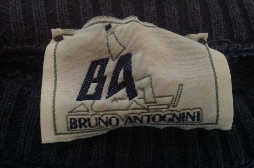 PULL BLEU BRUNO ANTOGNINI TAILLE L Envoi Possible
Vêtements