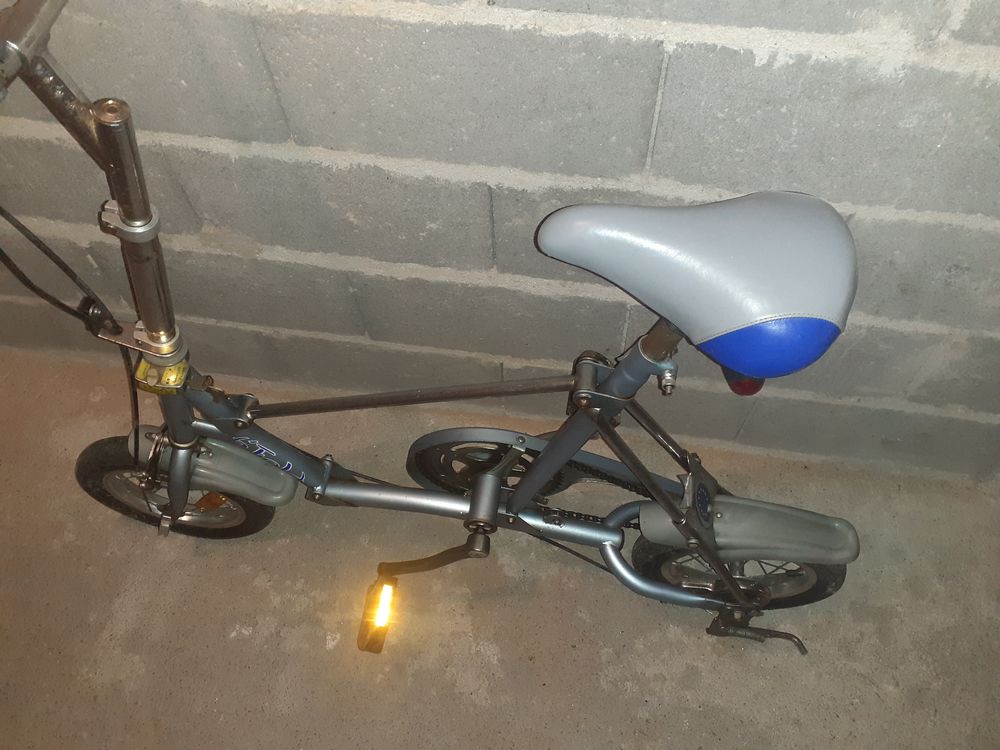 2 mini v&eacute;lo pliable vintage
200e les deux Vélos