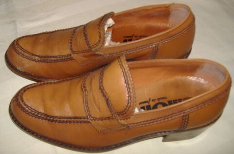 Chaussures marron-clair - 38-39 - Comme neuves - 20 Clermont-Ferrand (63)
