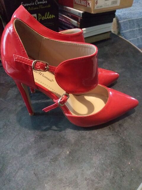 Escarpin femme rouge  40 Bessi�res (31)