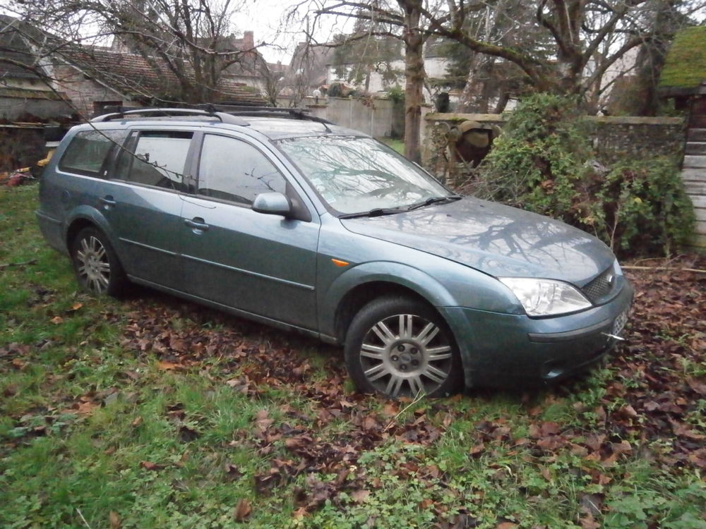 Mondeo Clipper 2.0 DI - 115 Ghia 2002 occasion 78270 Bonni&egrave;res-sur-Seine