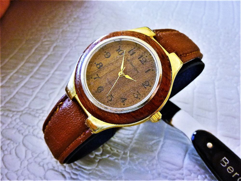 LUC DESROCHES WOODY unisexe montre analogique LDR1011 Bijoux et montres