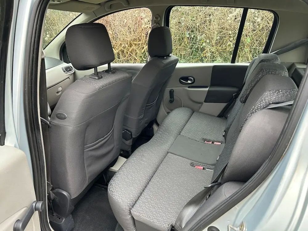 Modus 1.6 16v Confort Clim Expression 2006 occasion 77450 Montry