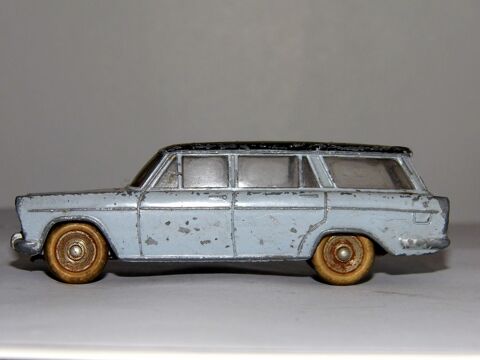 Dinky toys FIAT 1800 MECCANO 548 voiture collection vintage jouet ancien 20 Dunkerque (59)