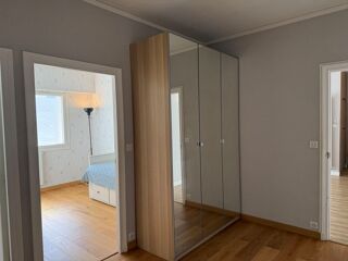  Appartement à louer 3 pièces 74 m²