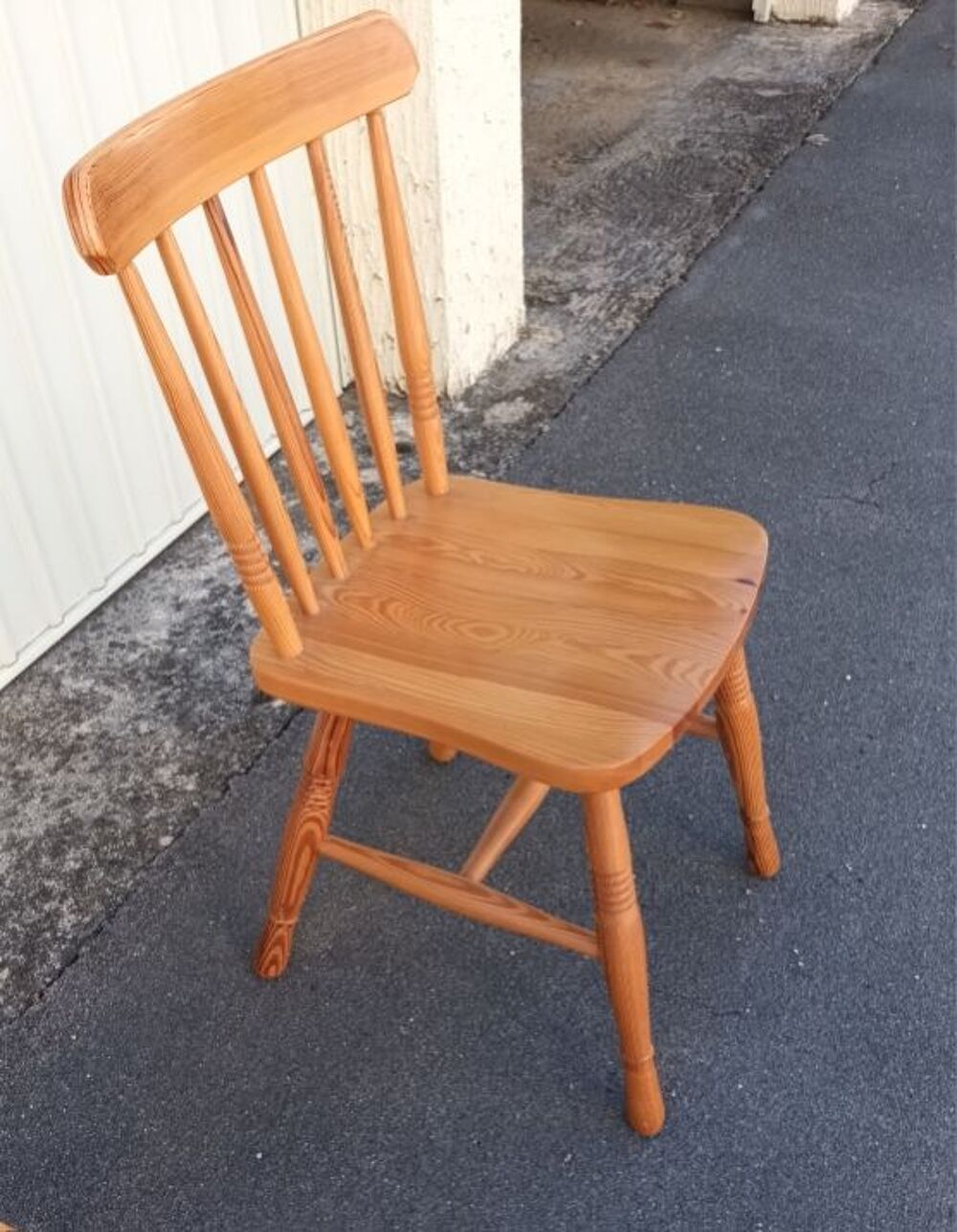 CHAISES Meubles