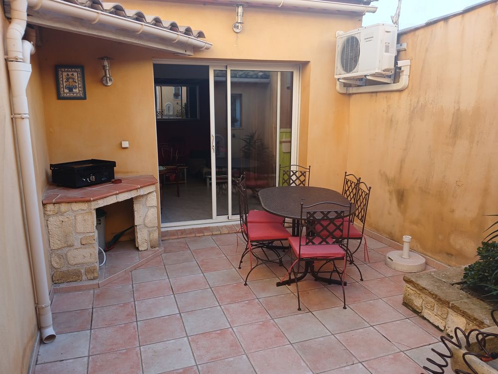   maison de vacances intra muros Aigues mortes Vacances  / Offres de location 