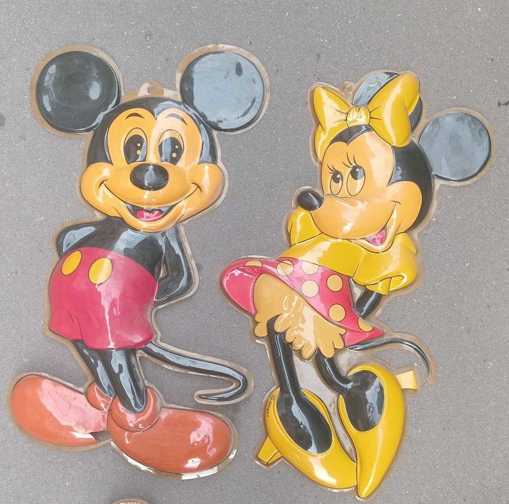 2 figurines vintage Disney/Mickey 
