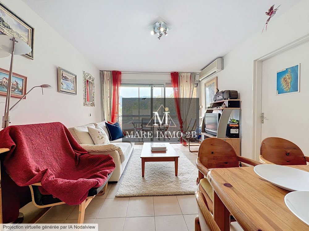 Vente Appartement Appartement de type 2 pièces avec terrasse, loggia et garage Calvi