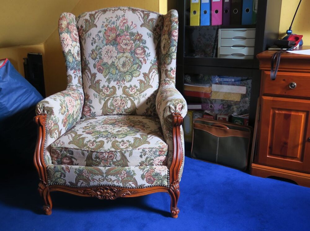 Ensemble canap&eacute; et fauteuil Louis XV Meubles