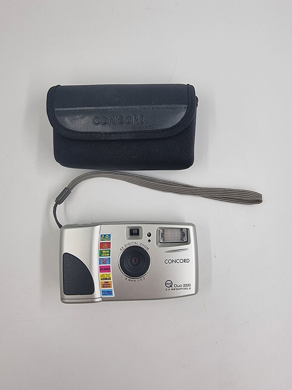 Appareil photo Concord Duo 2000 2.0 Megapixels avec sacoche Photos/Video/TV