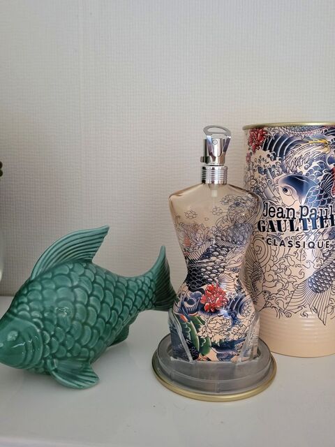 Tr�s beau flacon collection VIDE avec bo�te JP GAULTIER Toulon (83)