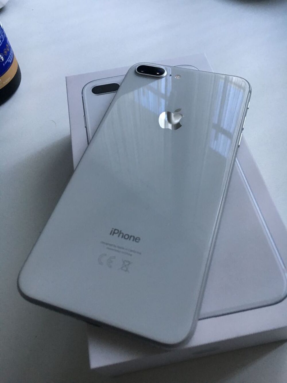 iPhone 8 Plus(+) 64Go Argent Téléphones et tablettes