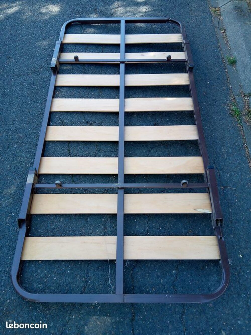 Sommier 90 x 190 cm - pieds r&eacute;tactables + roulettes Meubles