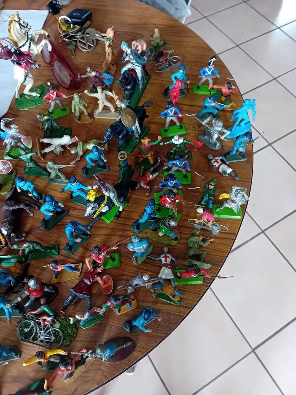 figurine soldats ann&eacute;e 70.elastolin linux deetails britains Jeux / jouets