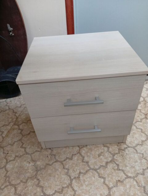 Table de nuit en bon �tat (PAS D'ENVOI) 10 Paraza (11)