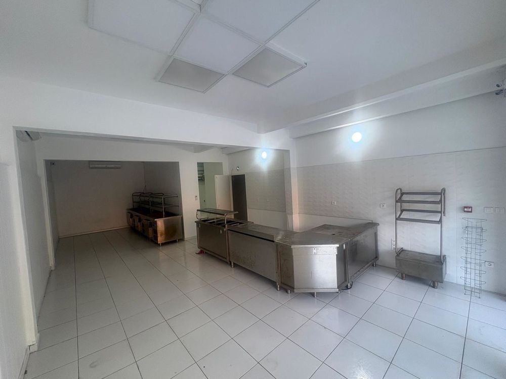 Location Autre LOCAL COMMERCIAL Les abymes