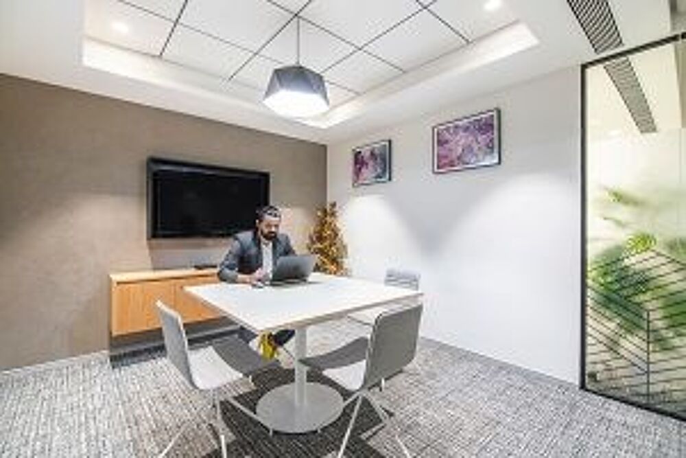   Un accès 24 heures sur 24, 7 jours sur 7 à des bureaux au design remarquable pour 2 personnes à Paris, Spaces La defense Puteaux