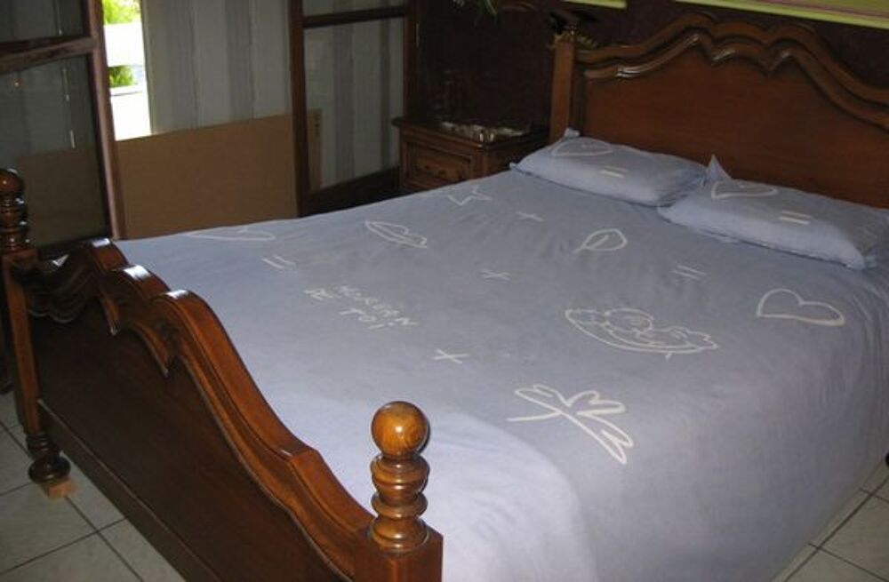 A saisir magnifique chambre Meubles