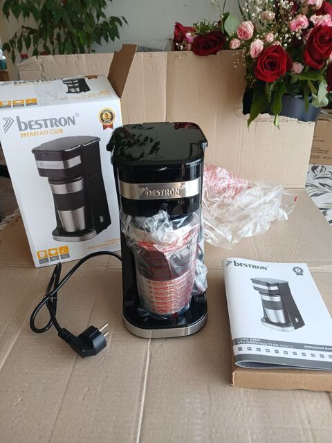 Caferiere avec mug thermique Cr�vec�ur-le-Grand (60)