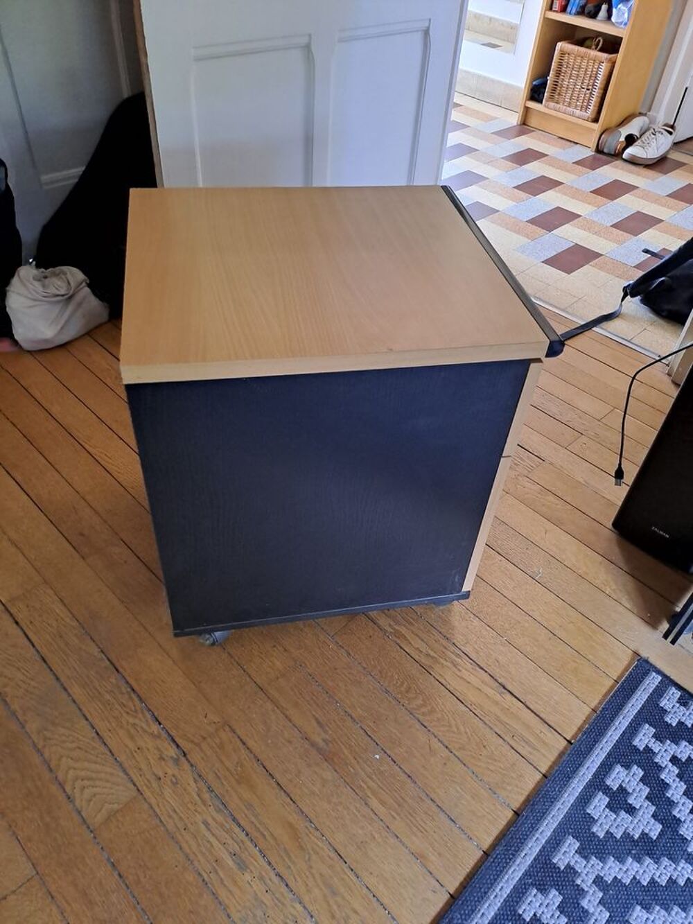 Grand bureau beau design plus caissons a roulette Meubles