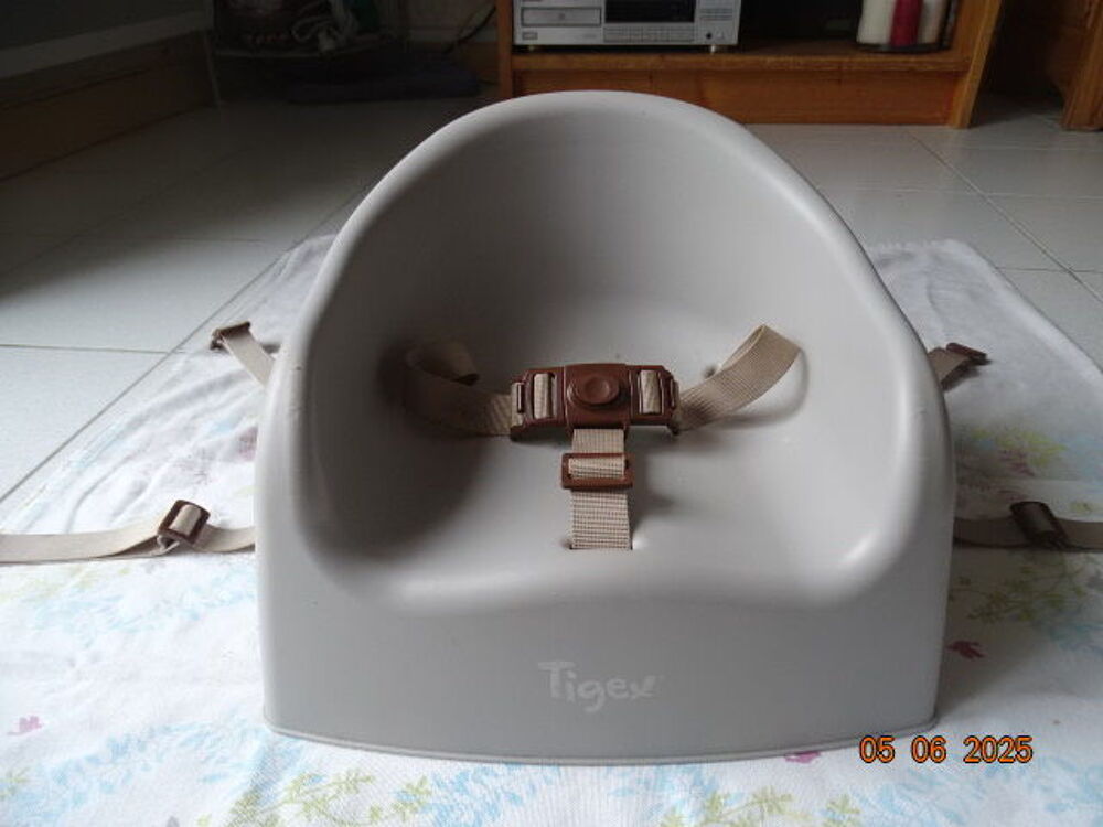 rehausseur pour chaise Puriculture