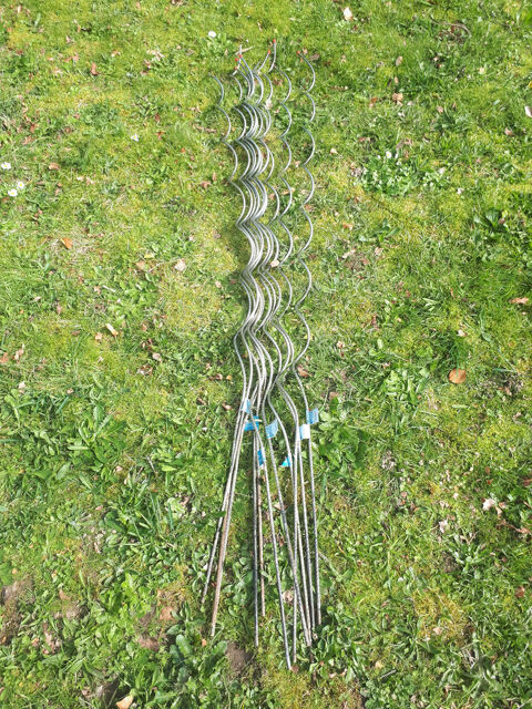Lot de 11 tuteurs tomates spirale Nortene 1,80 m - 15 euros 15 Saint-Just (35)