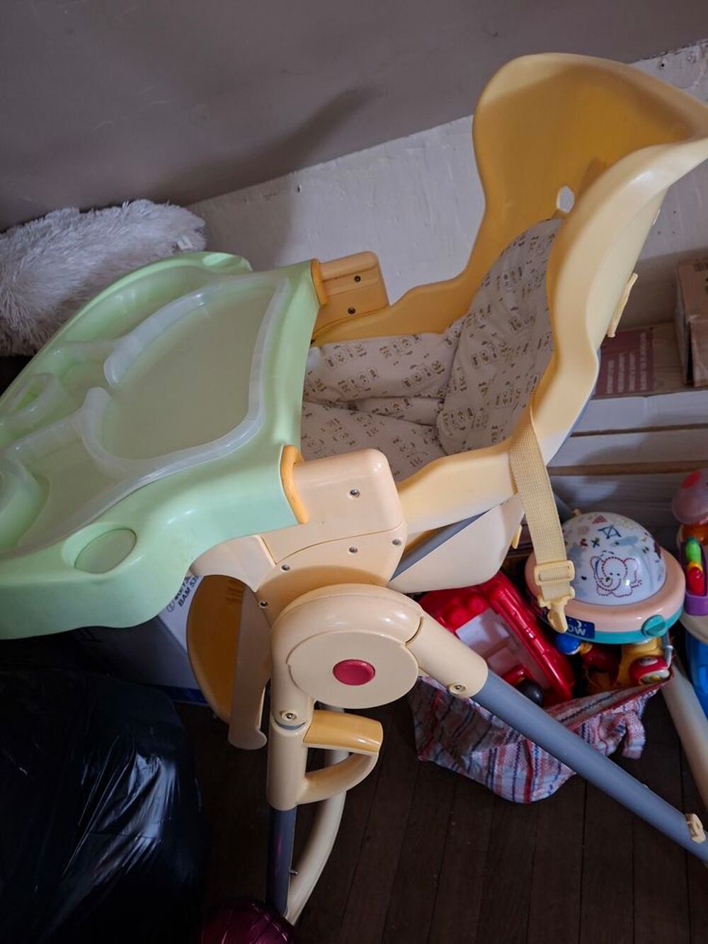 Chaise b&eacute;b&eacute; Puériculture