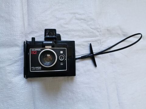 Ancien appareil photo instantan Polaroid 20 Charleville (51)