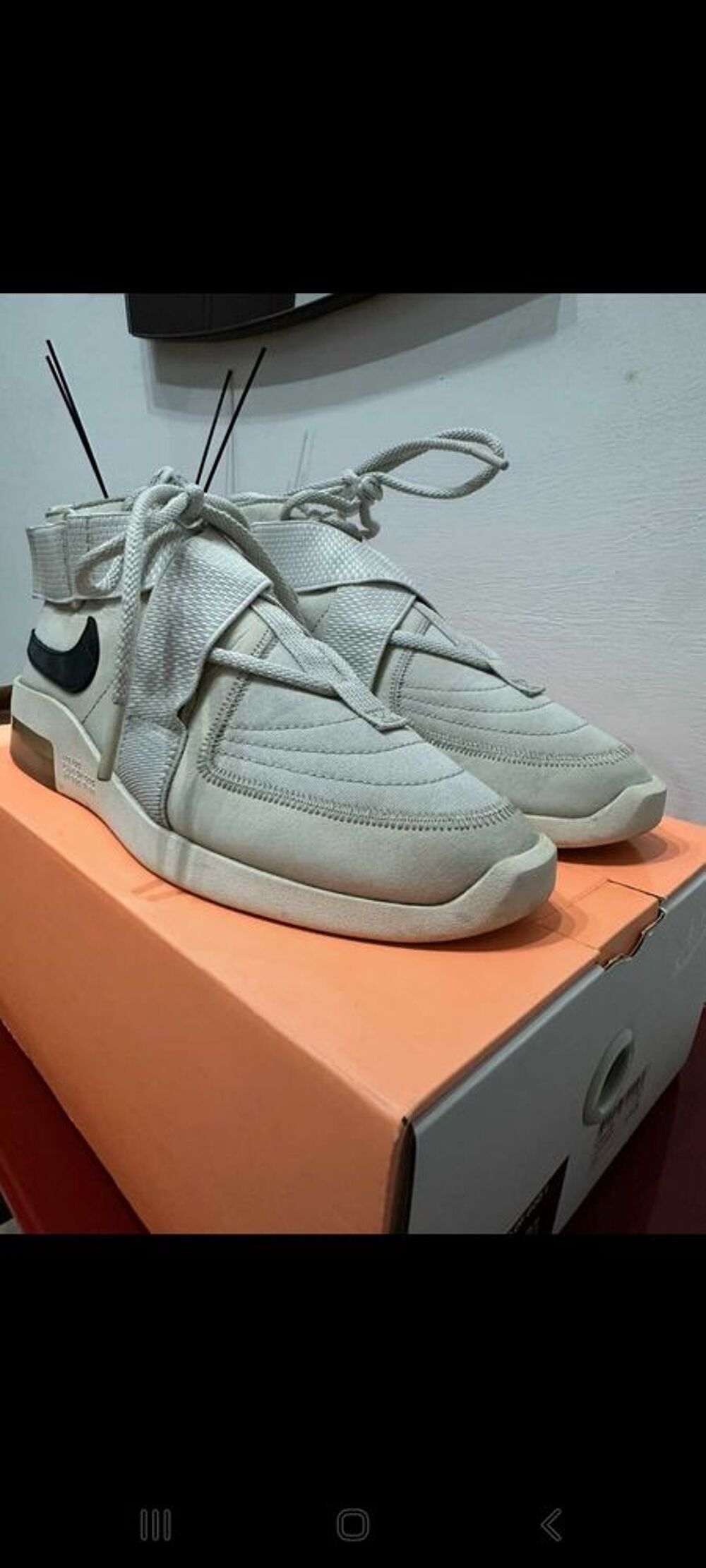 baskets Fear of god X Nike Air force de taille 41 en tr&egrave;s bon etat Chaussures
