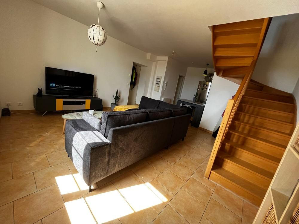 Location Appartement T2 duplex avec cuisine meublée 58 m 2 
2 parking Les arcs