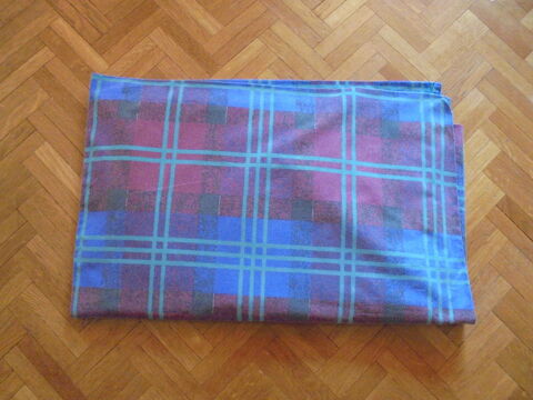 Drap housse carreaux (52) 5 Tours (37)