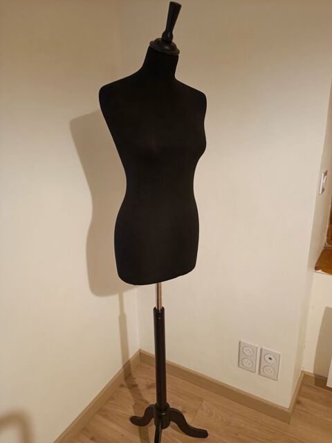 buste couture 50 Saint-Ouen-des-Alleux (35)