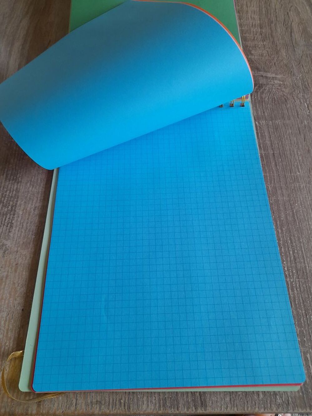 Bloc feuilles couleurs Bricolage
