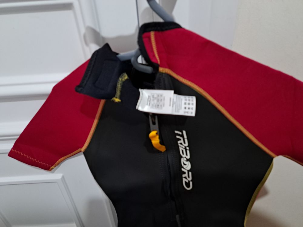 combinaison femme pour sports nautiques Sports